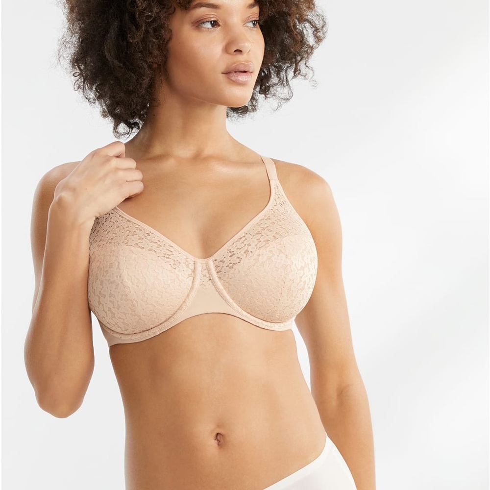 Chantelle Norah underwire soft cup bra. Never worn. 34d3 (us) 34E (uk) 34F (FR)